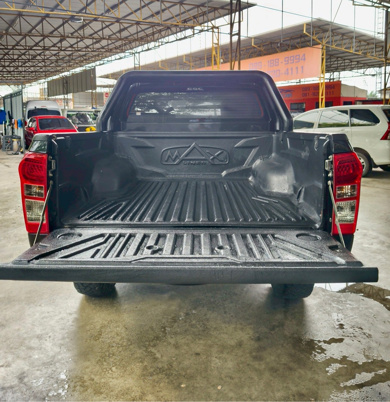 2015 Isuzu D-Max CAB4 สีดำ (รูปที่ 10)