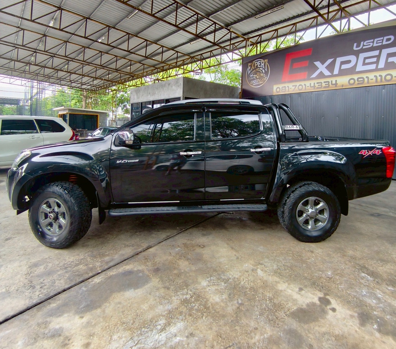2015 Isuzu D-Max CAB4 สีดำ (รูปที่ 16)