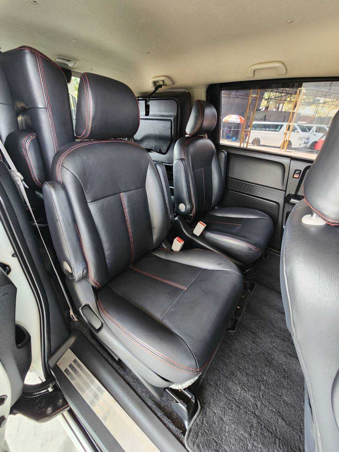2012 Honda Freed สีขาว (รูปที่ 15)