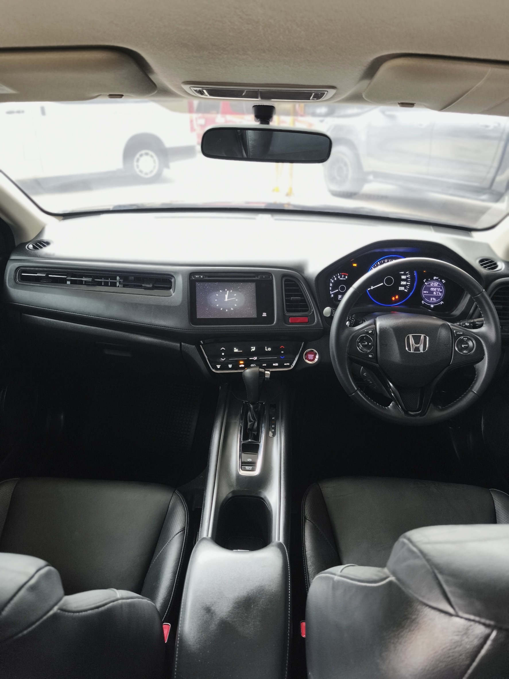 2014 Honda HR-V สีเทา (รูปที่ 16)