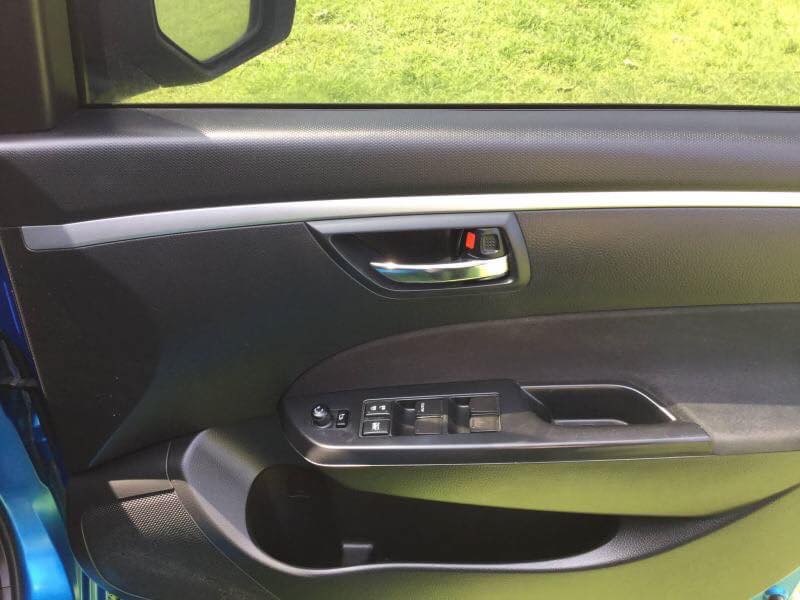 Suzuki Swift ปี 2015 สีฟ้า (รูปที่ 6)