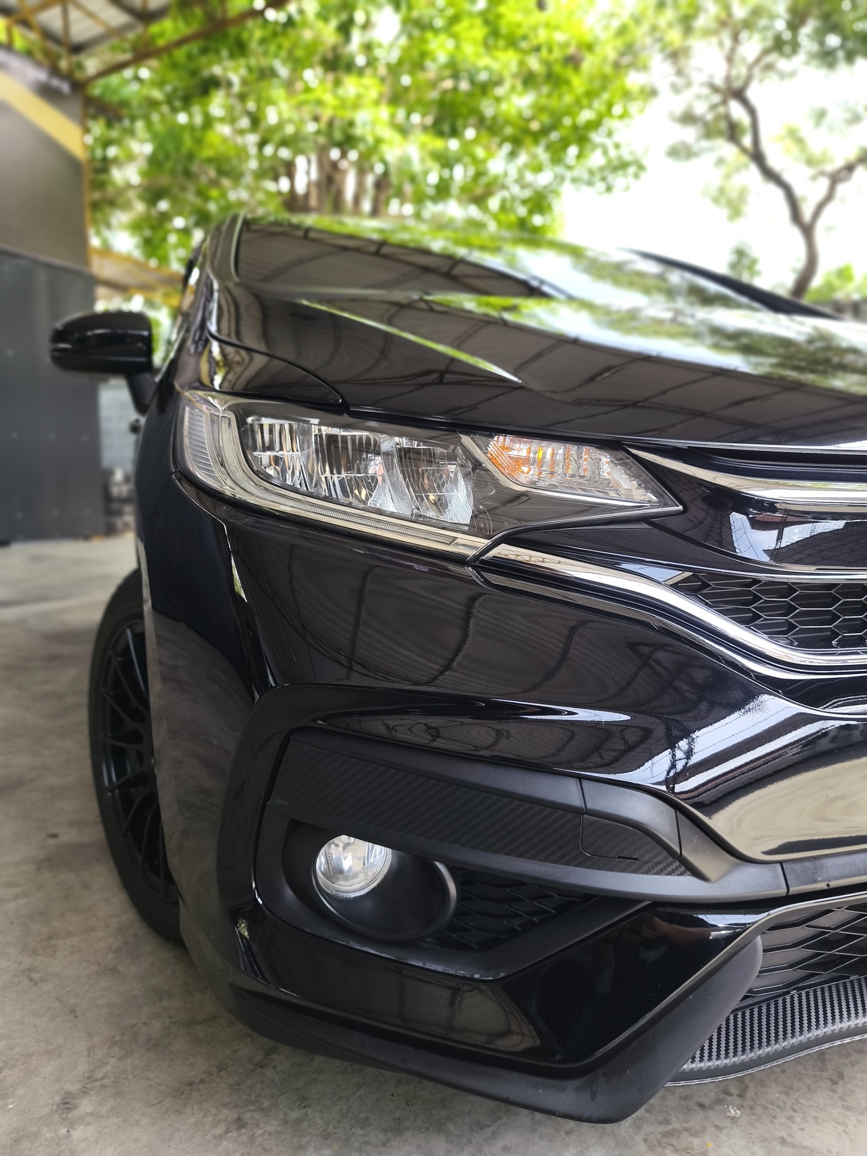 2019 Honda Jazz GK สีดำ (รูปที่ 9)