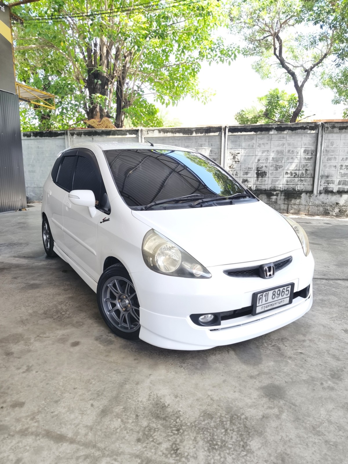 2005 Honda Jazz GD สีขาว (รูปที่ 9)