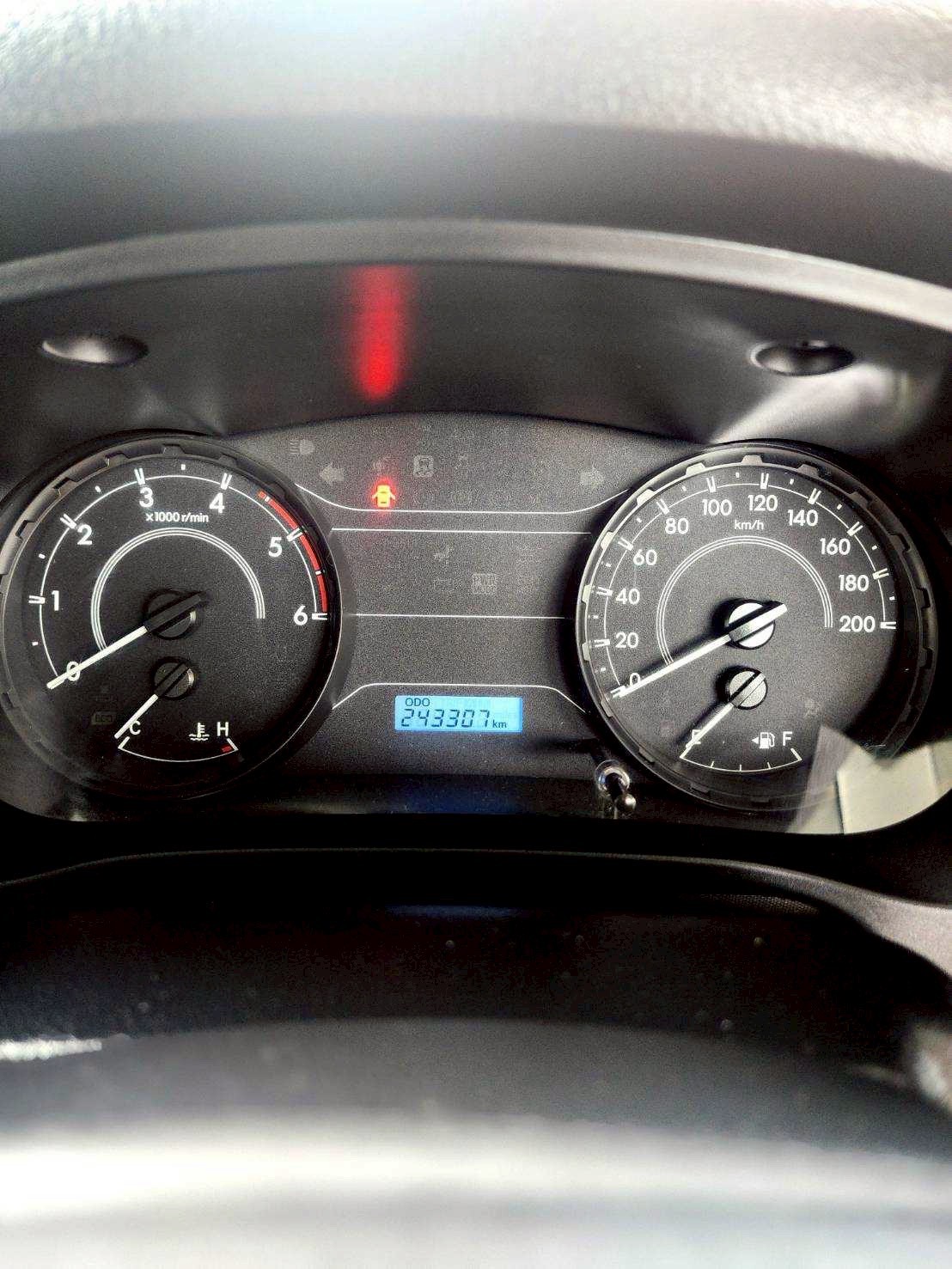 2020 Toyota REVO 2.4 สีขาว (รูปที่ 15)