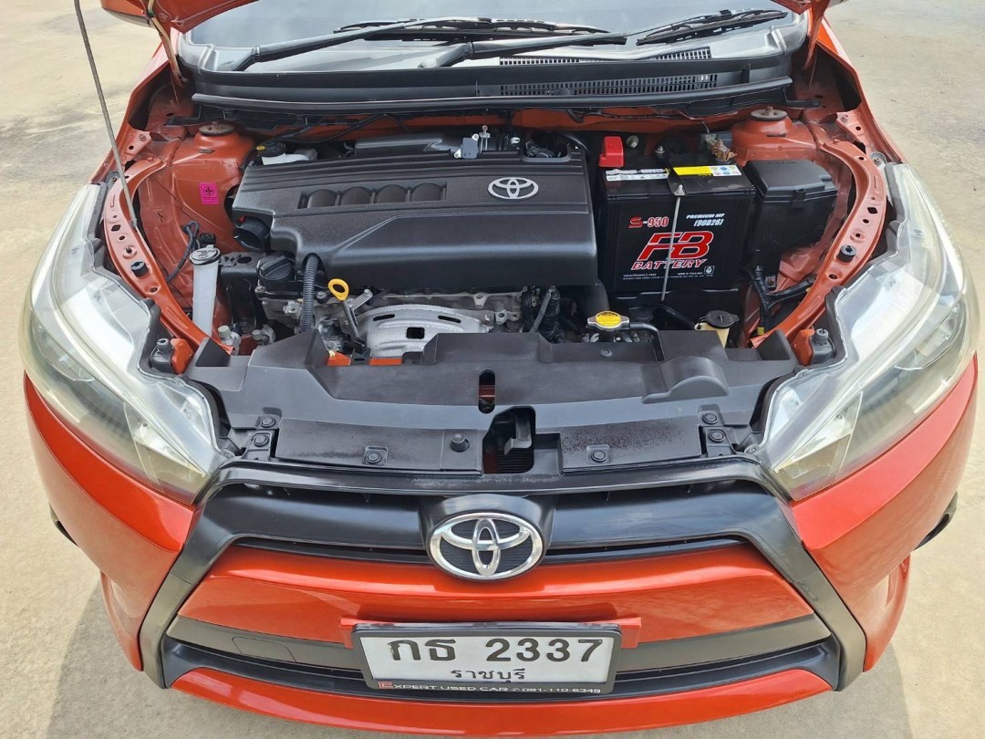 2013 Toyota Yaris สีส้ม (รูปที่ 9)