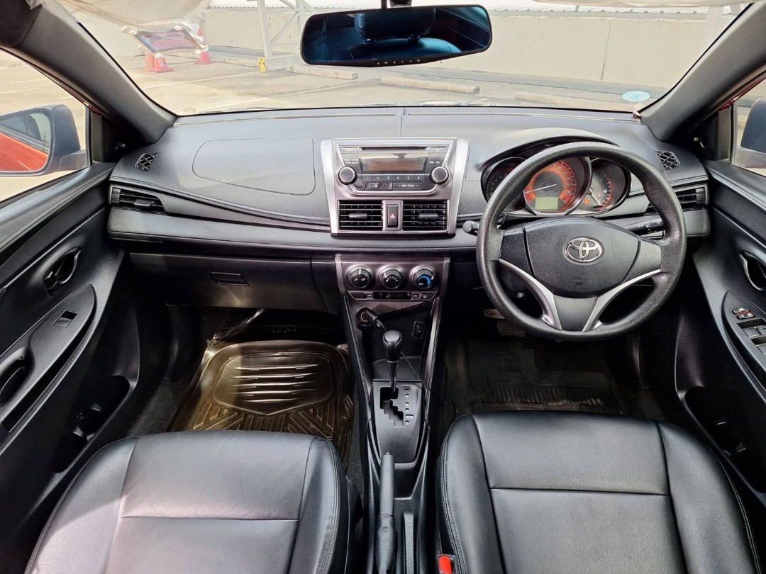 2013 Toyota Yaris สีส้ม (รูปที่ 14)