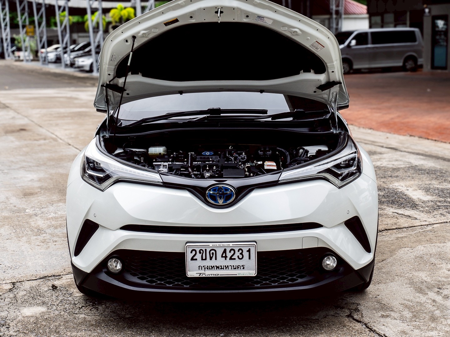 2021 Toyota C-HR สีขาว (รูปที่ 17)