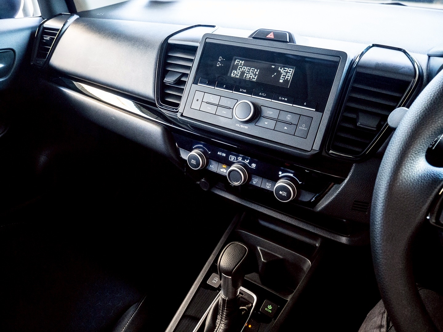 2021 Honda City Hatchback สีเทา (รูปที่ 14)