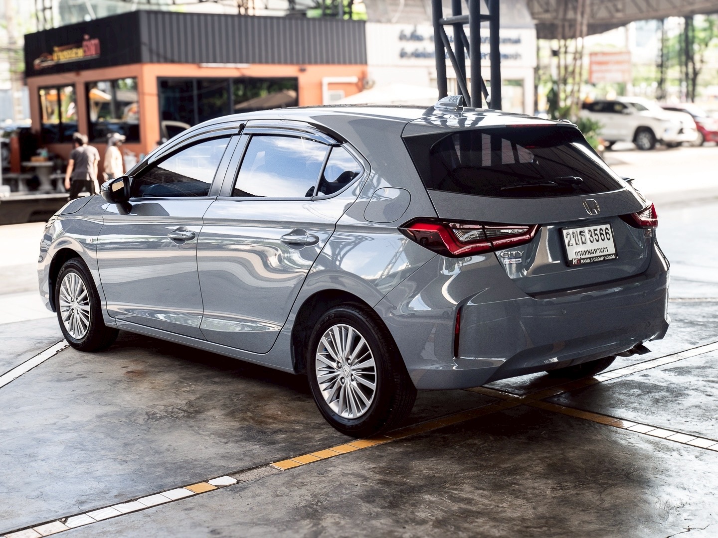 2021 Honda City Hatchback สีเทา (รูปที่ 5)