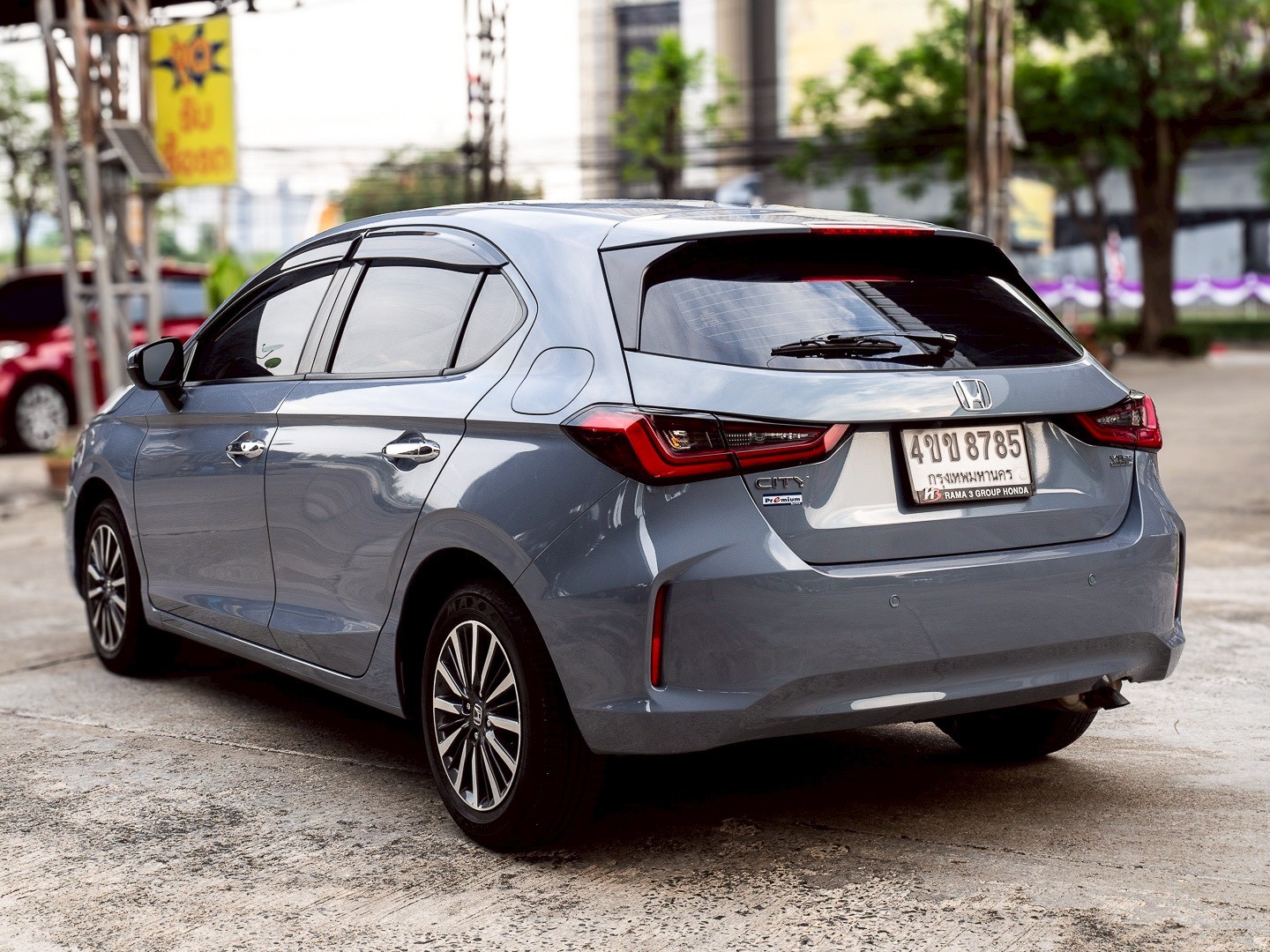 2023 Honda City Hatchback สีเทา (รูปที่ 15)