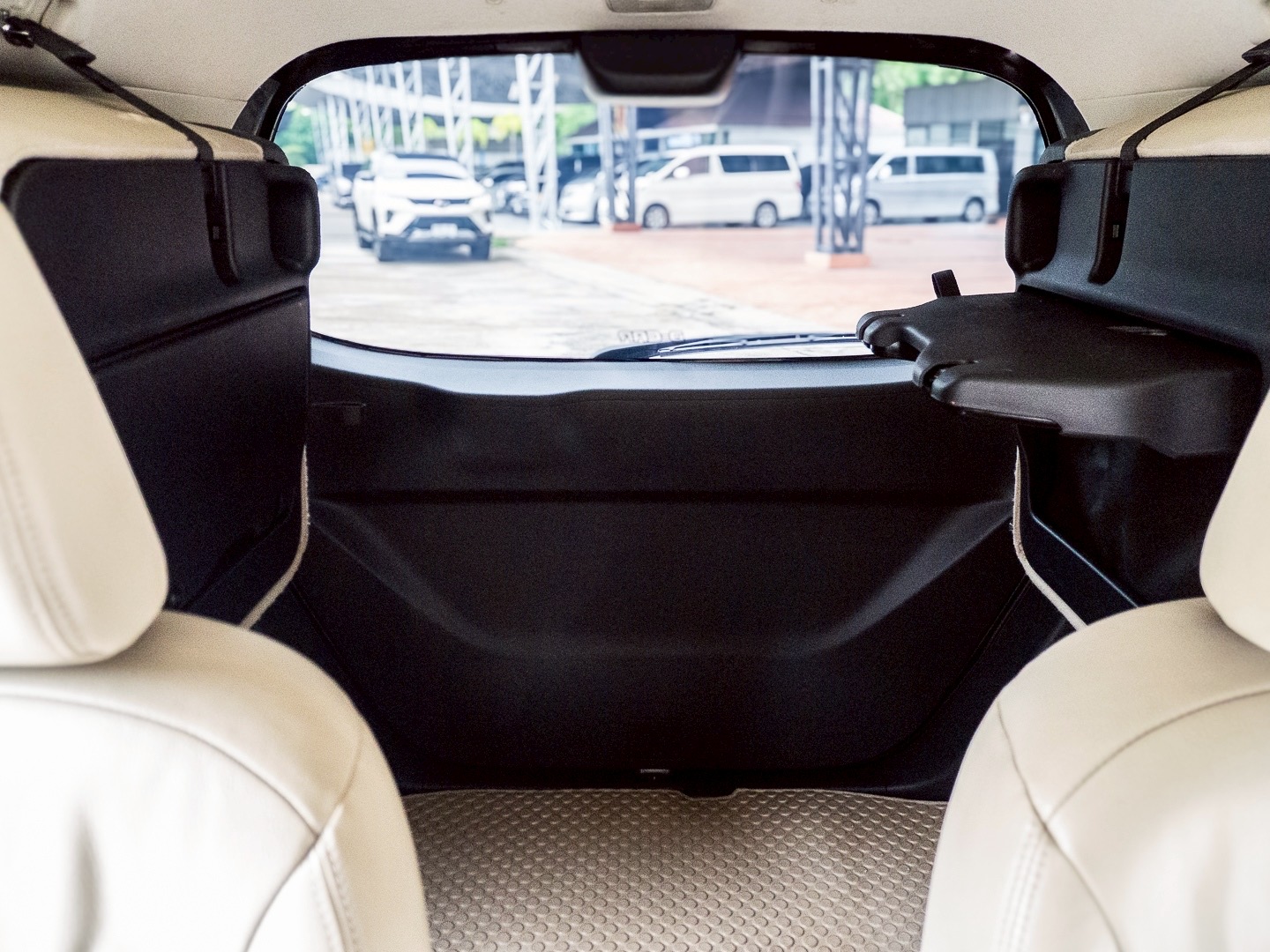 2014 Honda Freed สีน้ำตาล (รูปที่ 13)