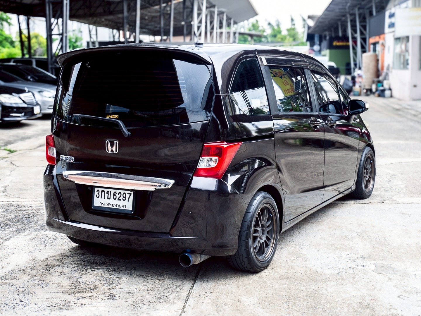 2014 Honda Freed สีน้ำตาล (รูปที่ 6)