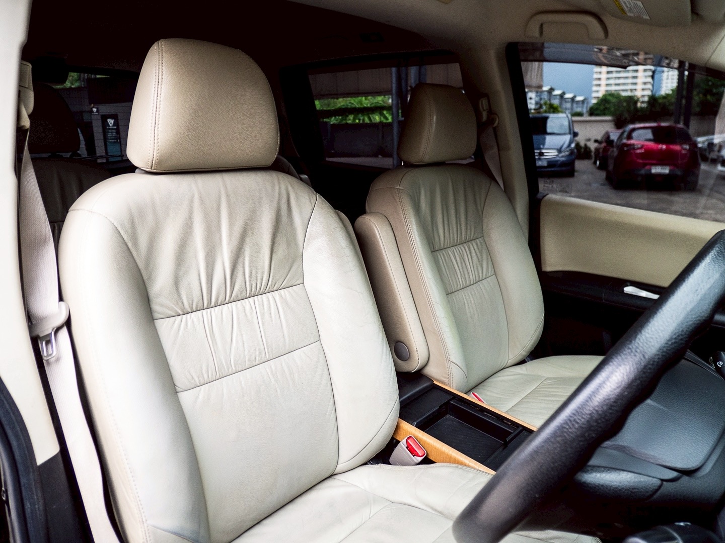 2014 Honda Freed สีน้ำตาล (รูปที่ 8)