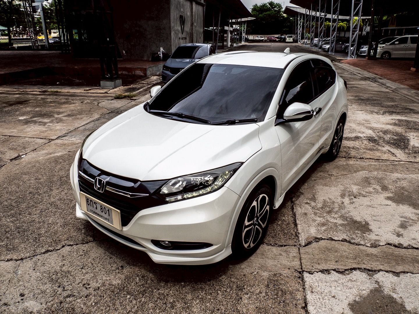 2017 Honda HR-V สีขาว (รูปที่ 14)