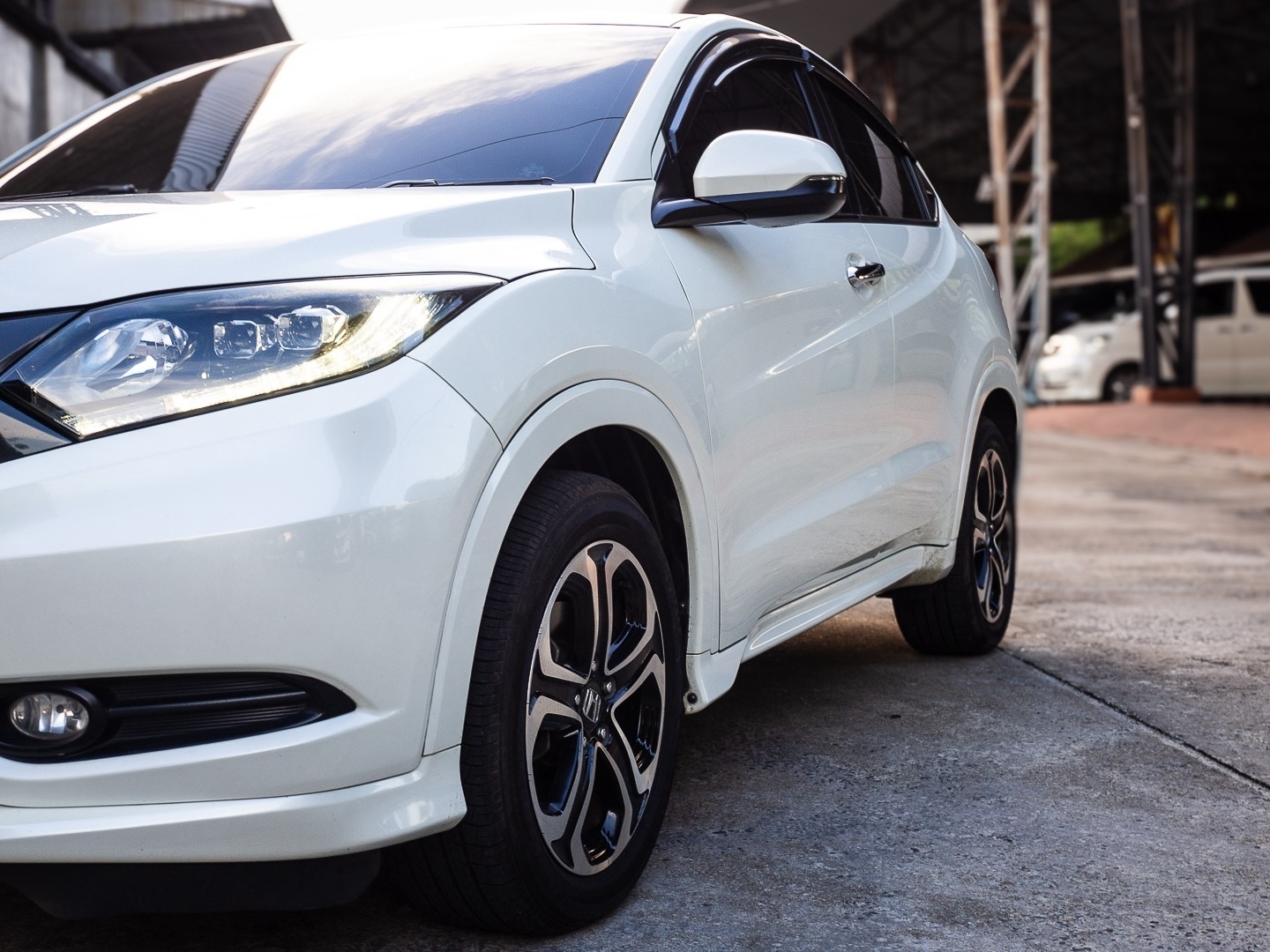 2016 Honda HR-V สีขาว (รูปที่ 18)