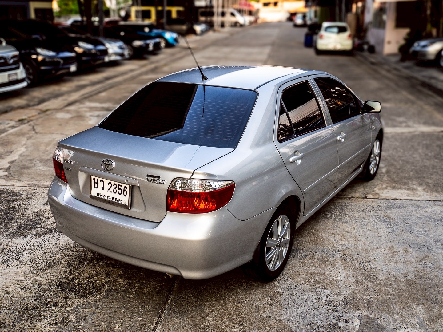 2004 Toyota IVORY 2.4 สีเทา (รูปที่ 17)