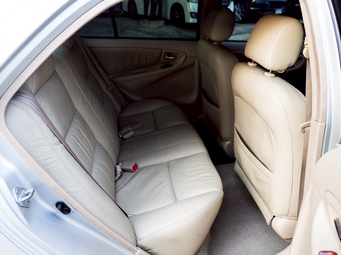 2004 Toyota IVORY 2.4 สีเทา (รูปที่ 9)