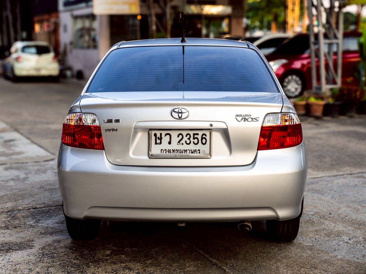 2004 Toyota IVORY 2.4 สีเทา (รูปที่ 4)
