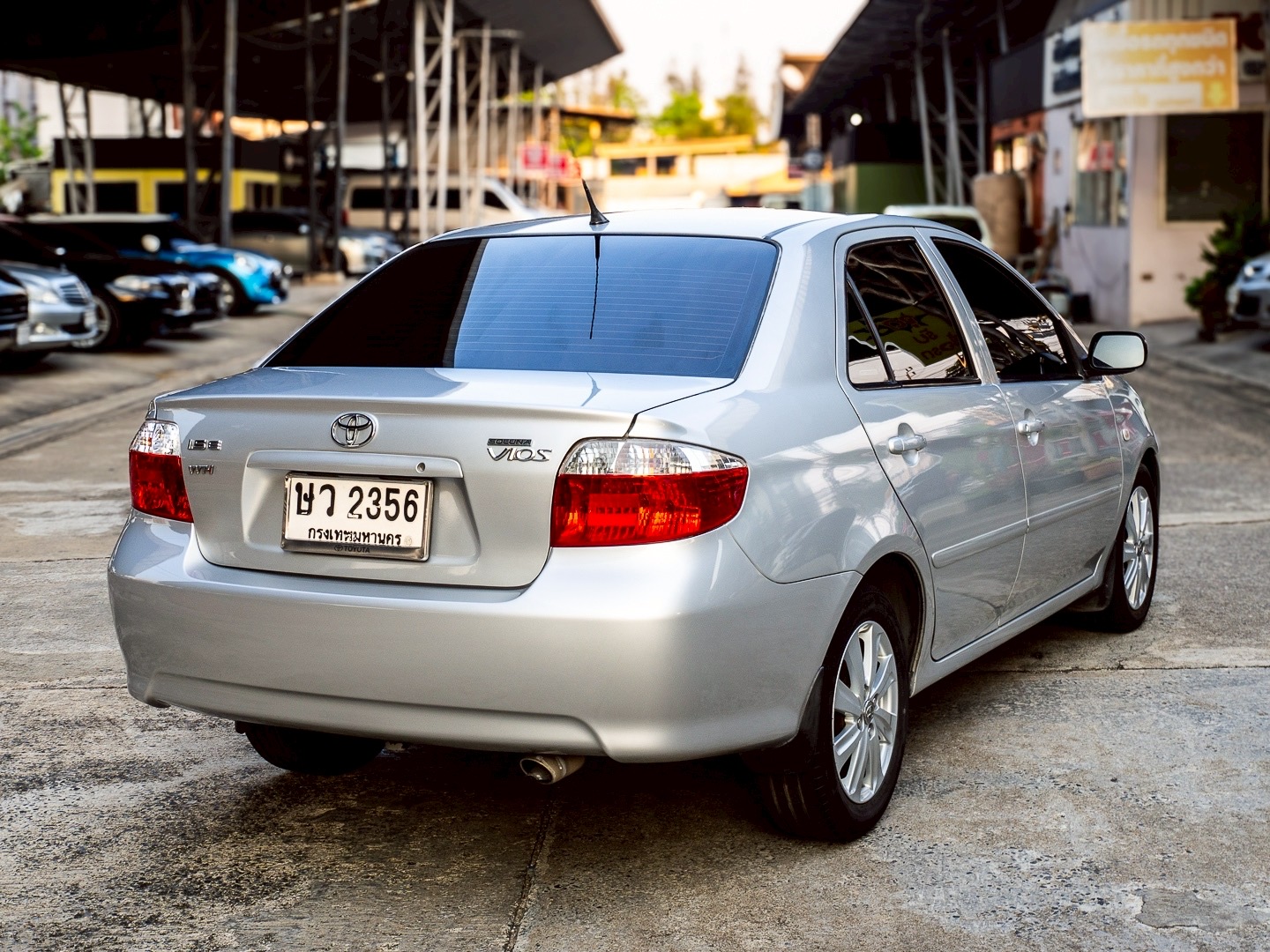 2004 Toyota IVORY 2.4 สีเทา (รูปที่ 5)