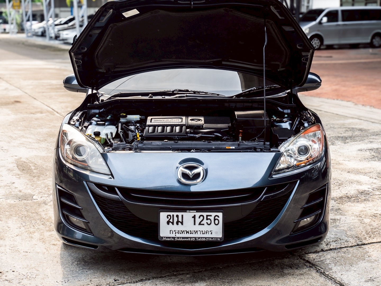 2012 Mazda 3 สีเทา (รูปที่ 18)