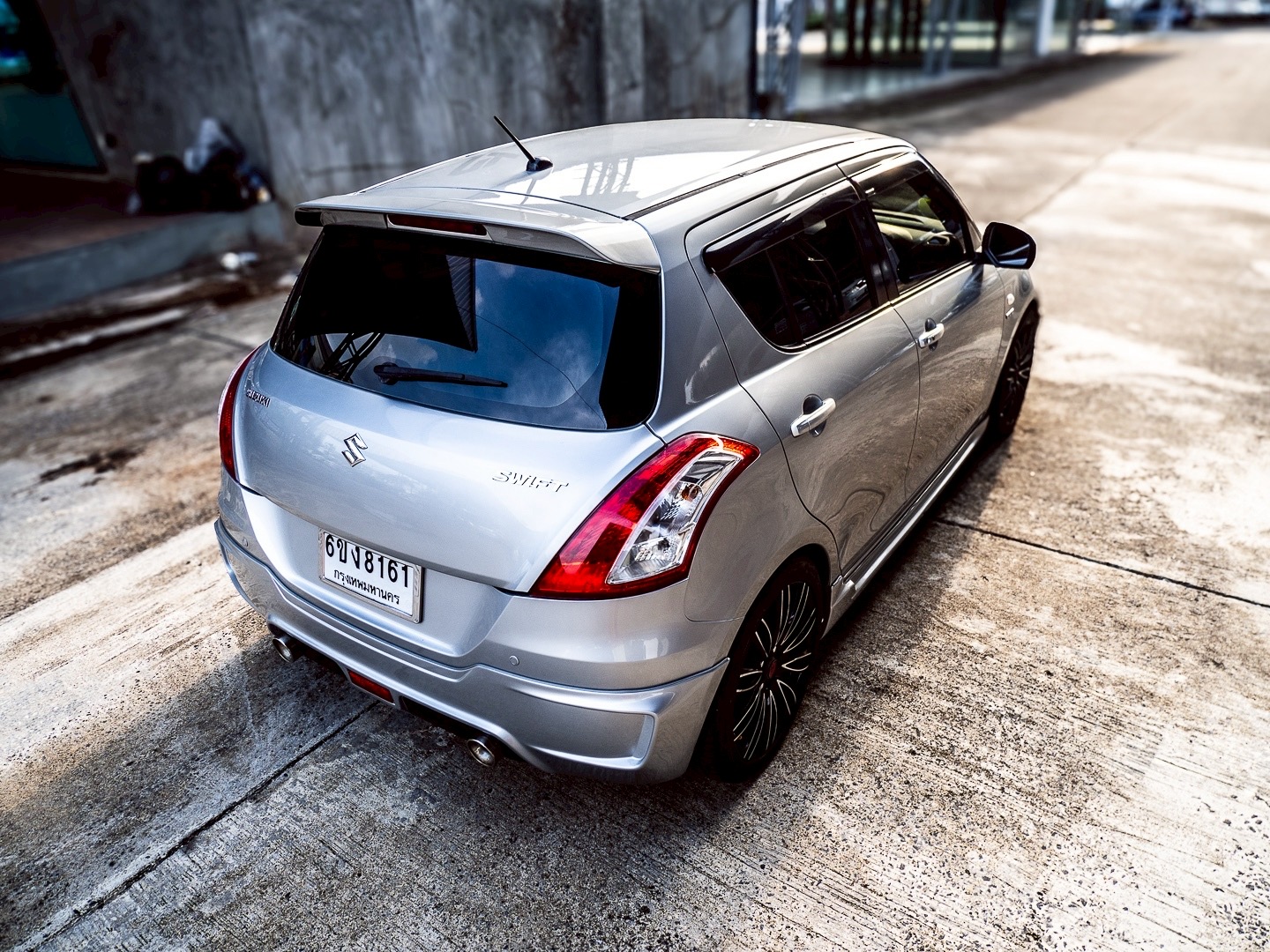 2014 Suzuki Swift สีเทา (รูปที่ 8)
