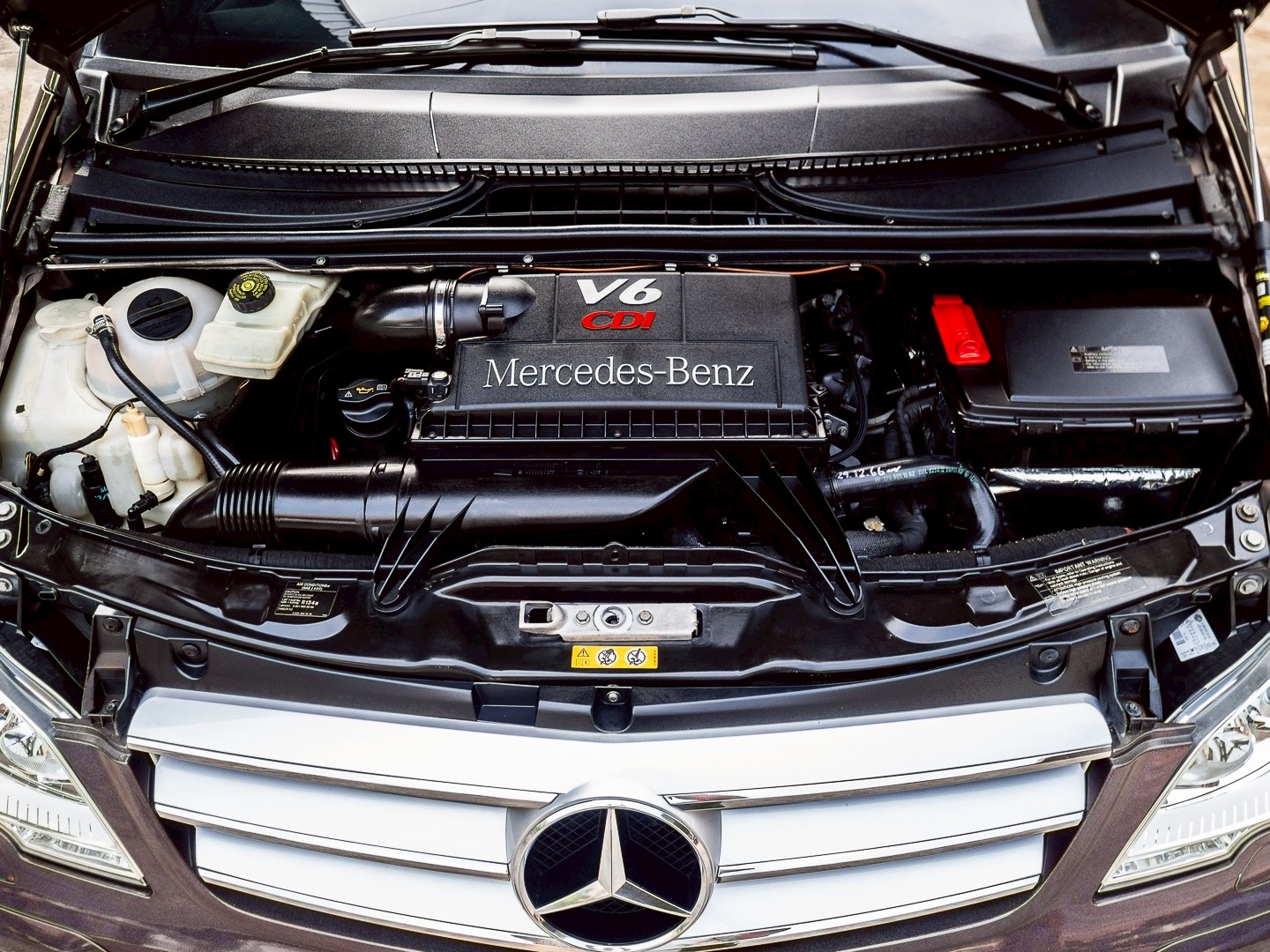 2012 Mercedes-Benz VIANO 3.0 CDI สีน้ำตาล (รูปที่ 18)