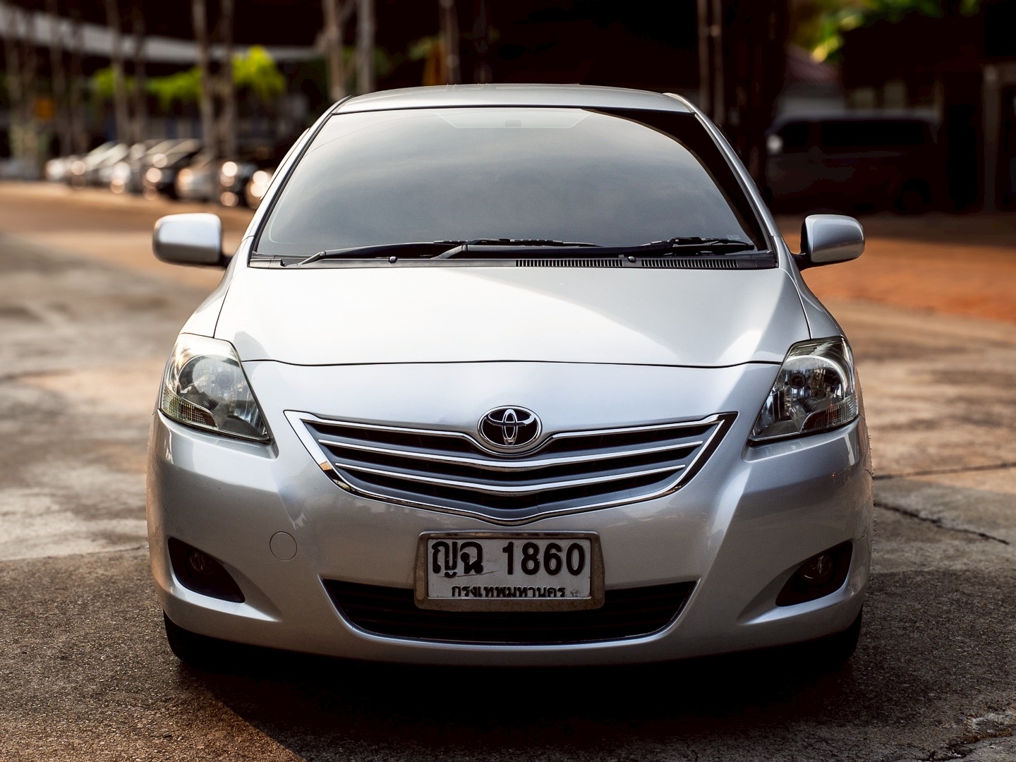 2011 Toyota Vios สีเทา