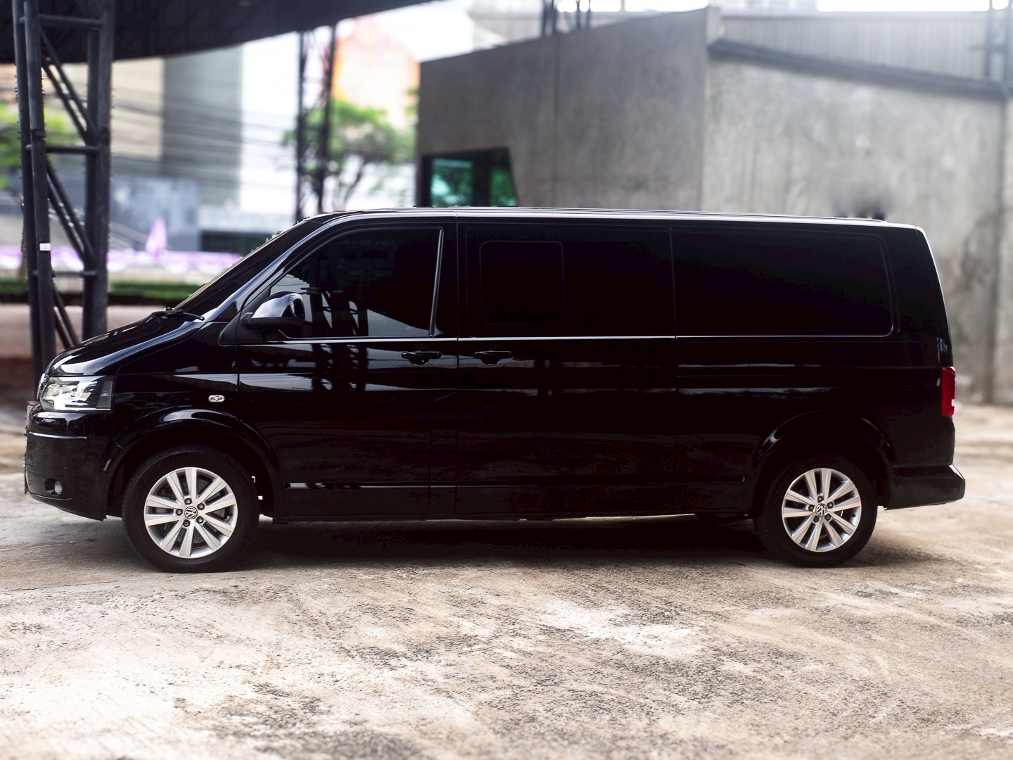 2014 Volkswagen Transporter (Caravelle) Caravelle สีดำ (รูปที่ 3)