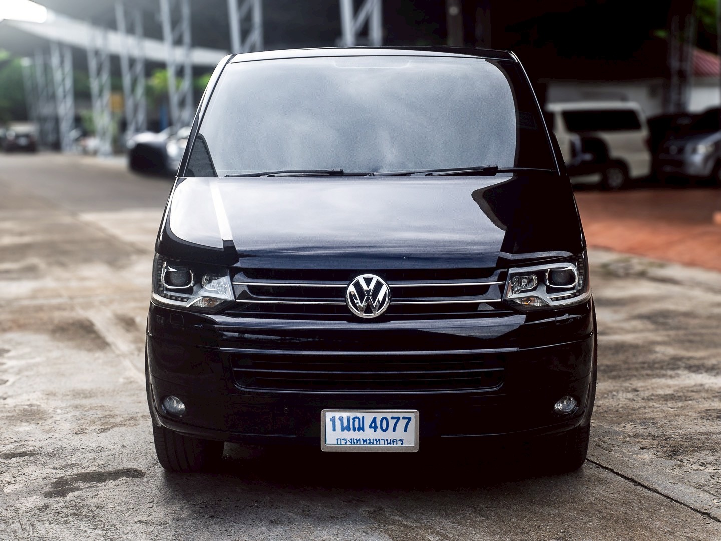 2014 Volkswagen Transporter (Caravelle) Caravelle สีดำ (รูปที่ 2)
