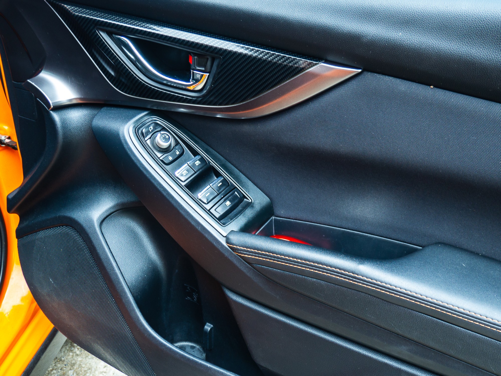 2021 Subaru XV สีส้ม (รูปที่ 9)