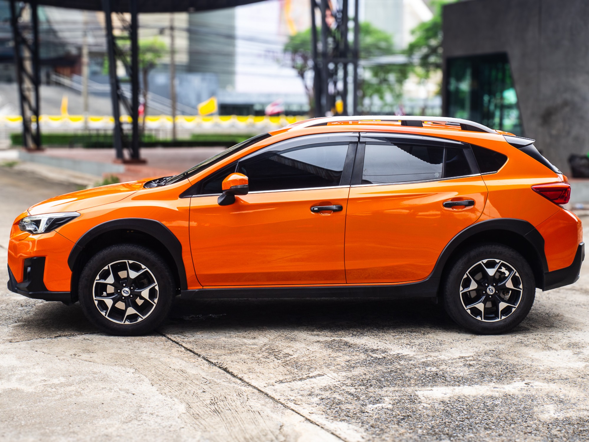 2021 Subaru XV สีส้ม (รูปที่ 4)