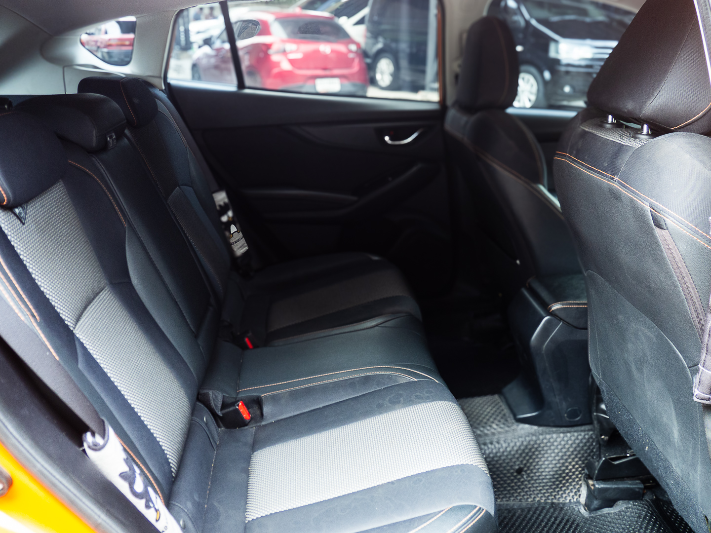 2021 Subaru XV สีส้ม (รูปที่ 14)