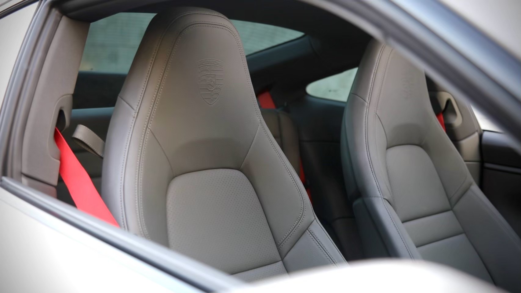 2023 Porsche 992 CARRERA 4 สีเทา (รูปที่ 14)