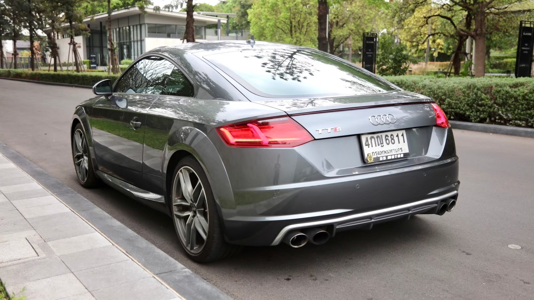 2018 Audi TT Mk3 8S TT RS สีเทา (รูปที่ 5)