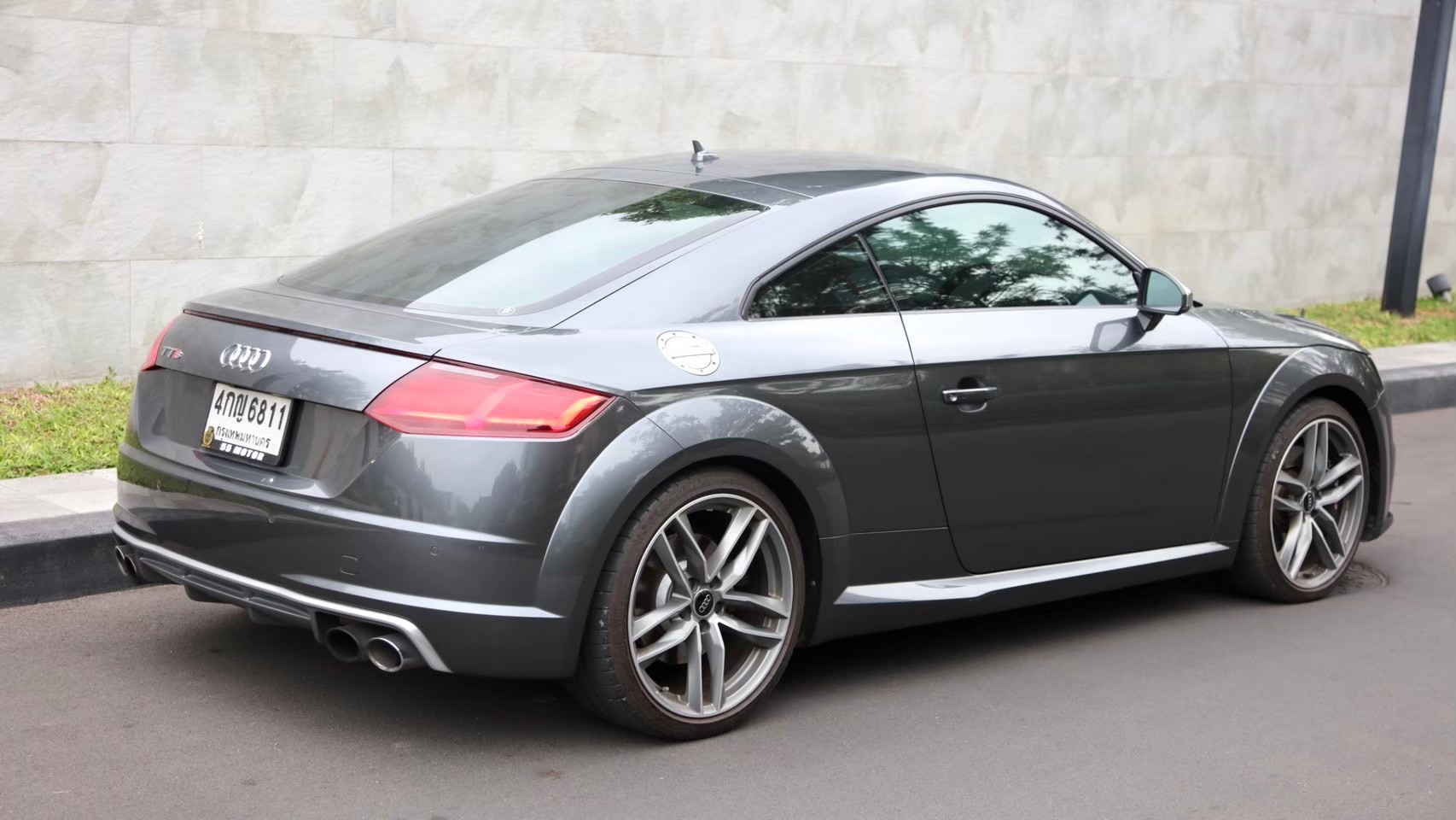 2018 Audi TT Mk3 8S TT RS สีเทา (รูปที่ 4)