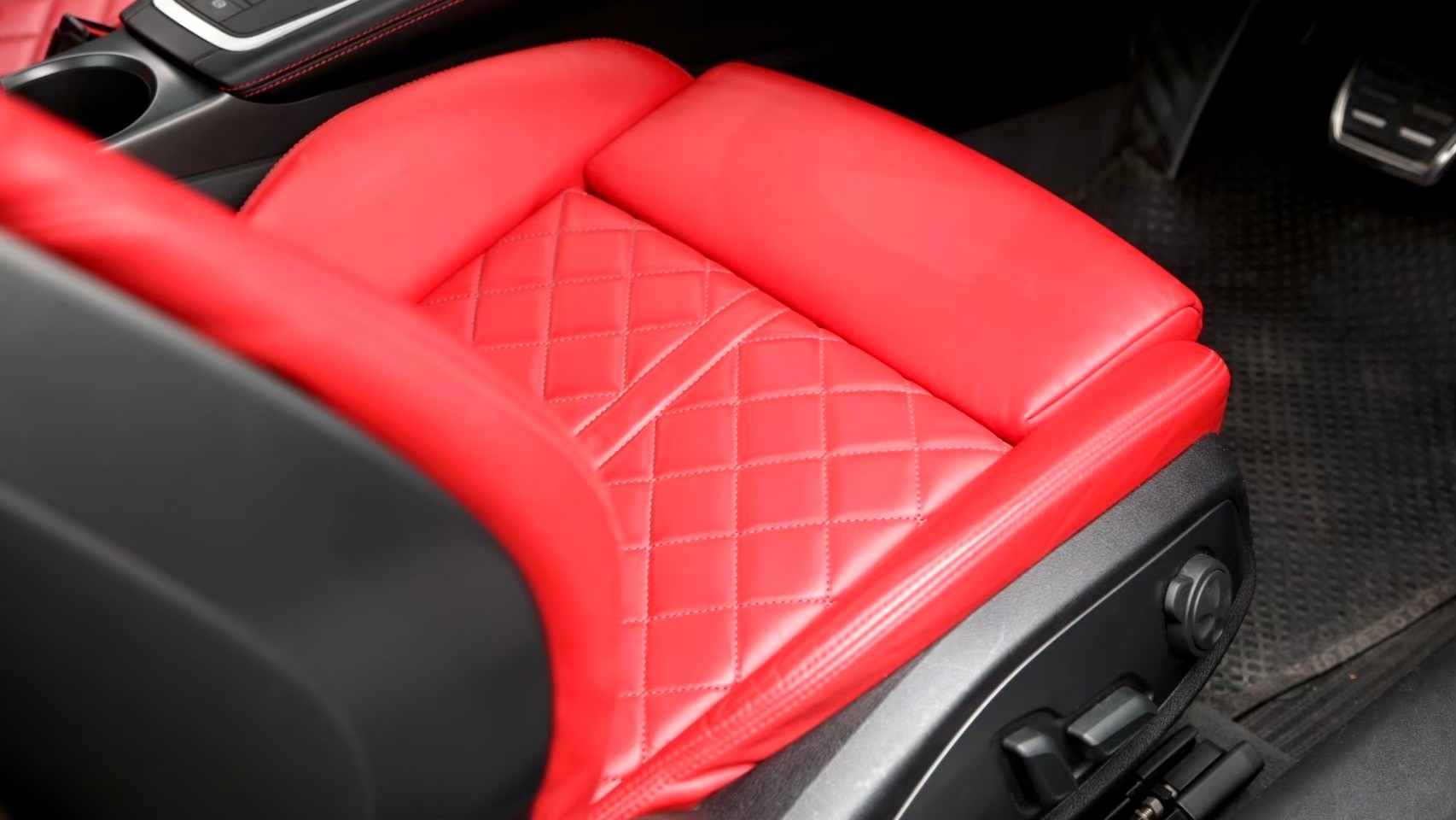 2018 Audi TT Mk3 8S TT RS สีเทา (รูปที่ 12)