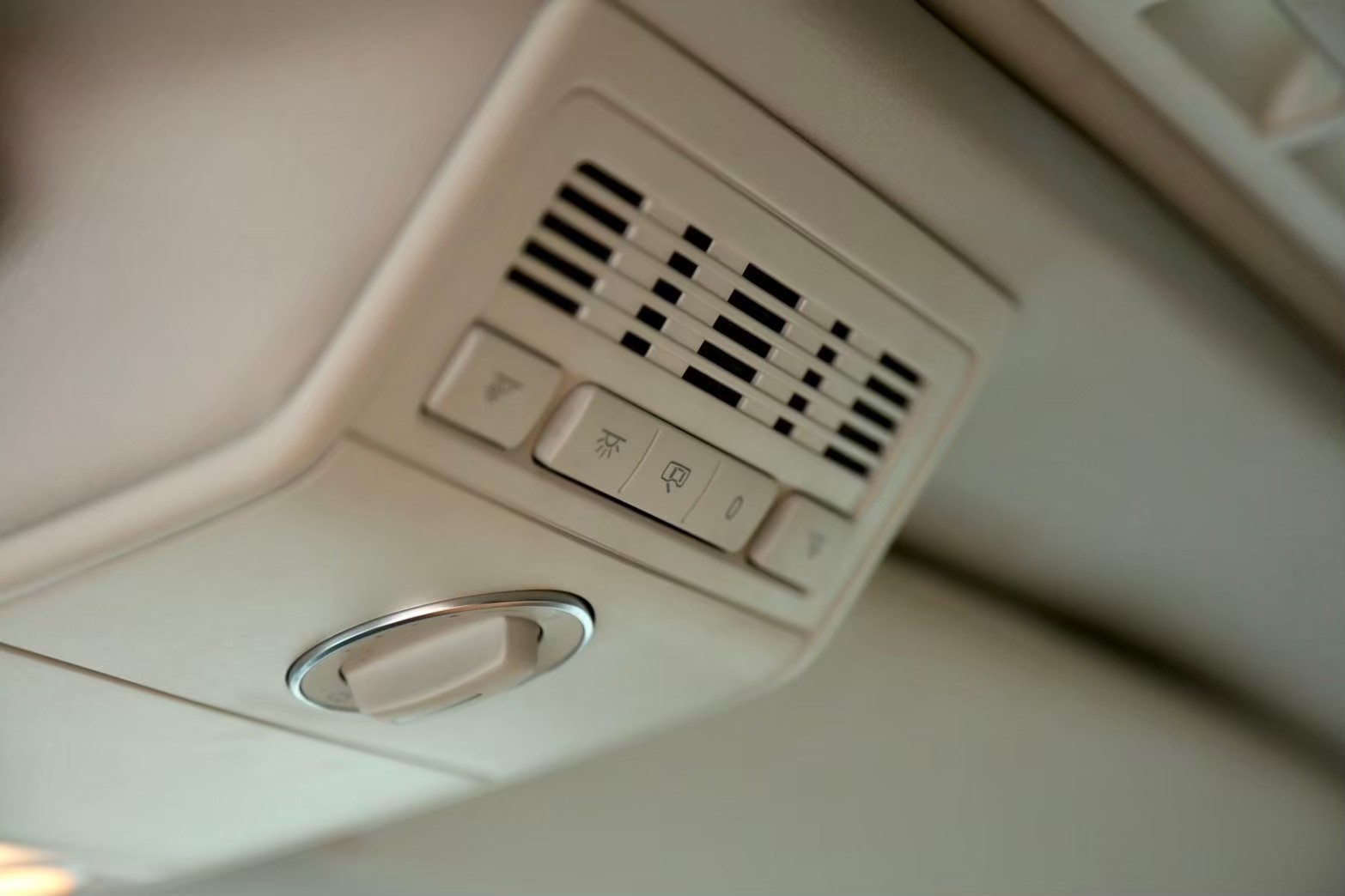 2013 Volkswagen Transporter (Caravelle) Caravelle สีขาว (รูปที่ 9)