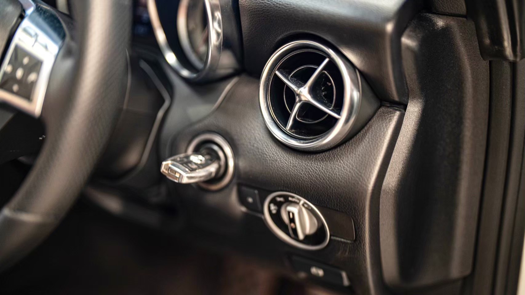 2012 Mercedes-Benz SLK-Class R172 SLK200 สีขาว (รูปที่ 14)