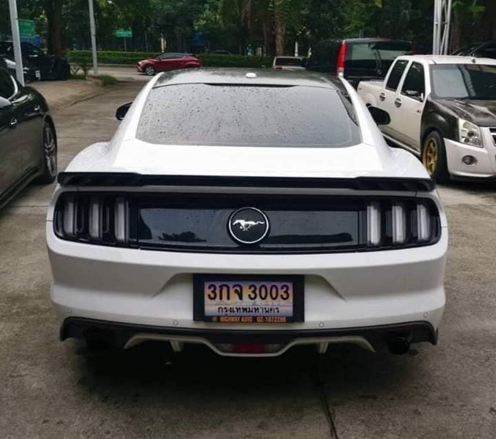 Ford Mustang ปี 2017 สีขาว (รูปที่ 5)