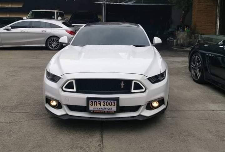 Ford Mustang ปี 2017 สีขาว (รูปที่ 2)