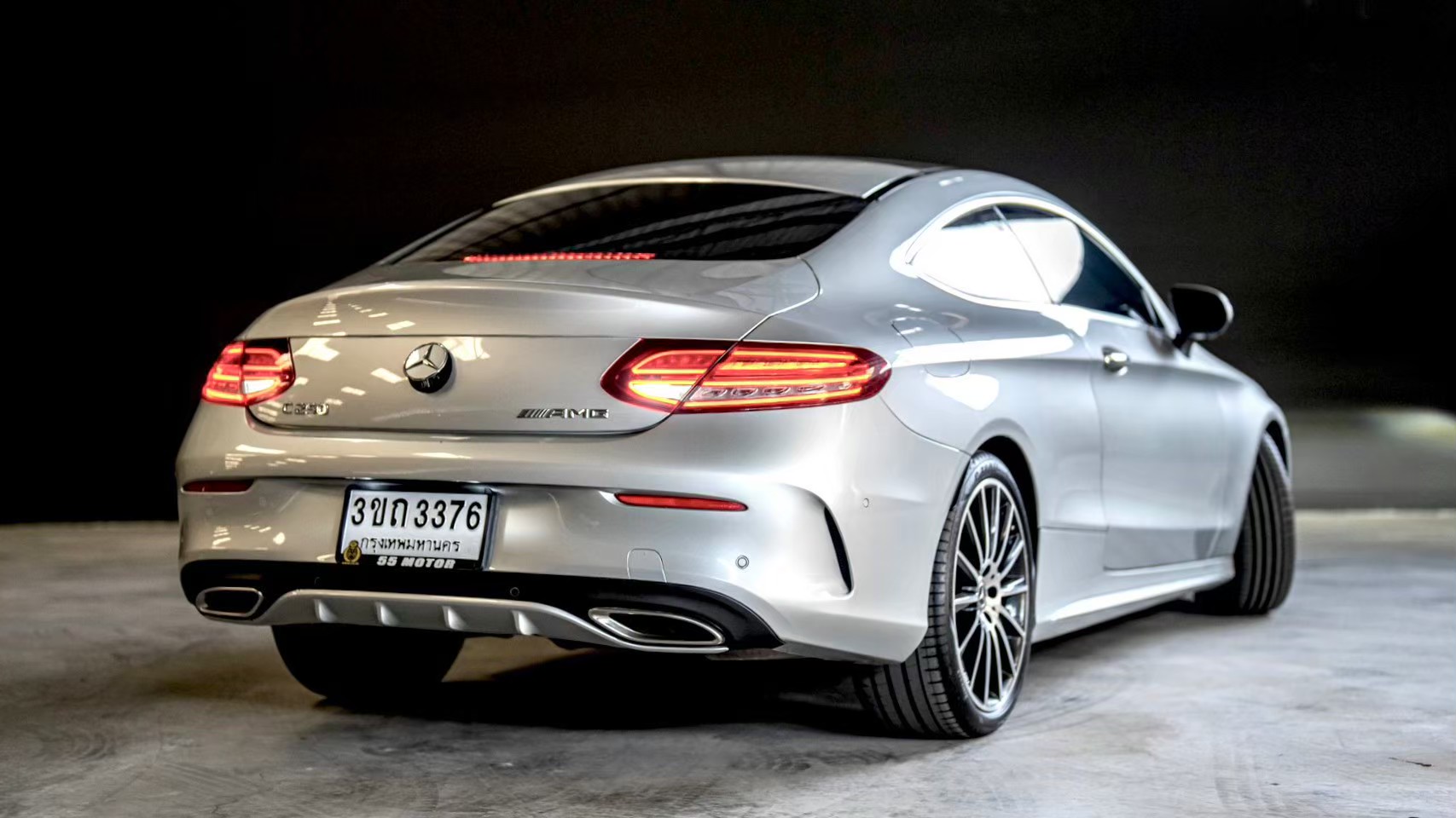 2017 Mercedes-Benz C-Class Coupe C 250 AMG สีเทา (รูปที่ 2)