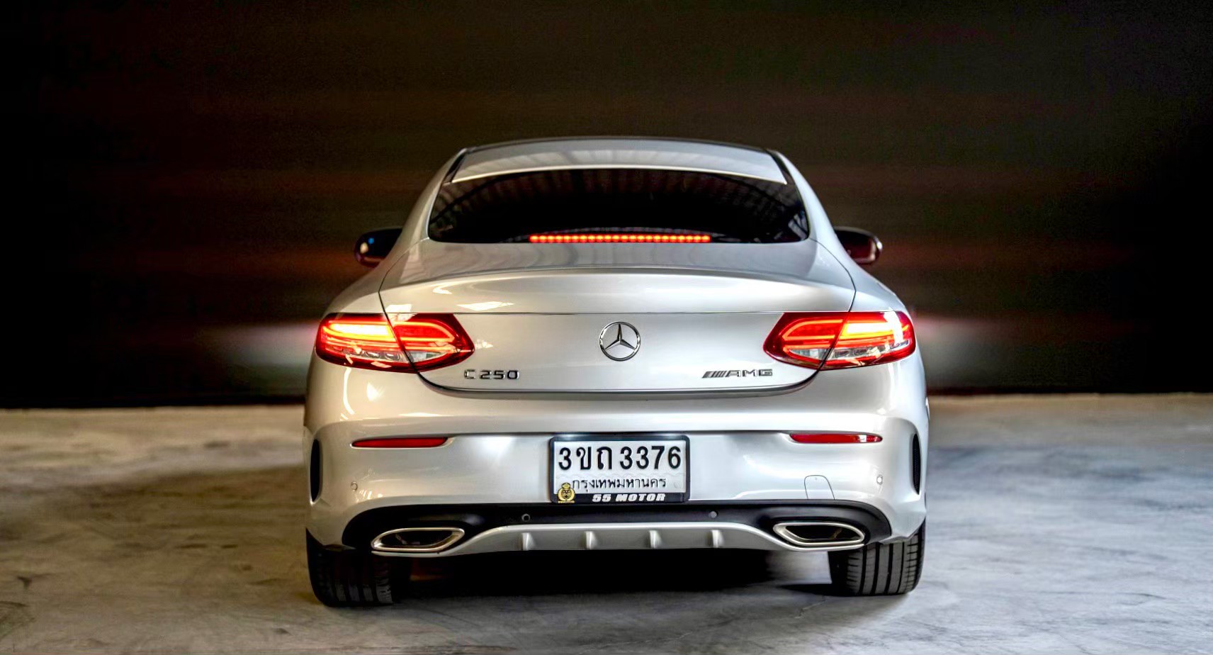 2017 Mercedes-Benz C-Class Coupe C 250 AMG สีเทา (รูปที่ 5)