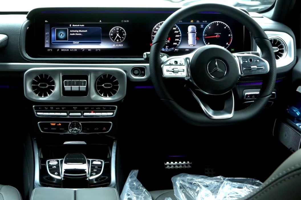 2024 Mercedes-Benz G400d AMG สีดำ (รูปที่ 6)