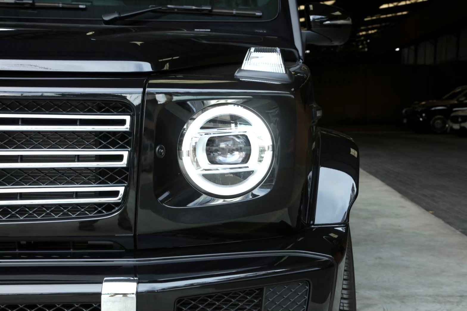 2024 Mercedes-Benz G400d AMG สีดำ (รูปที่ 5)