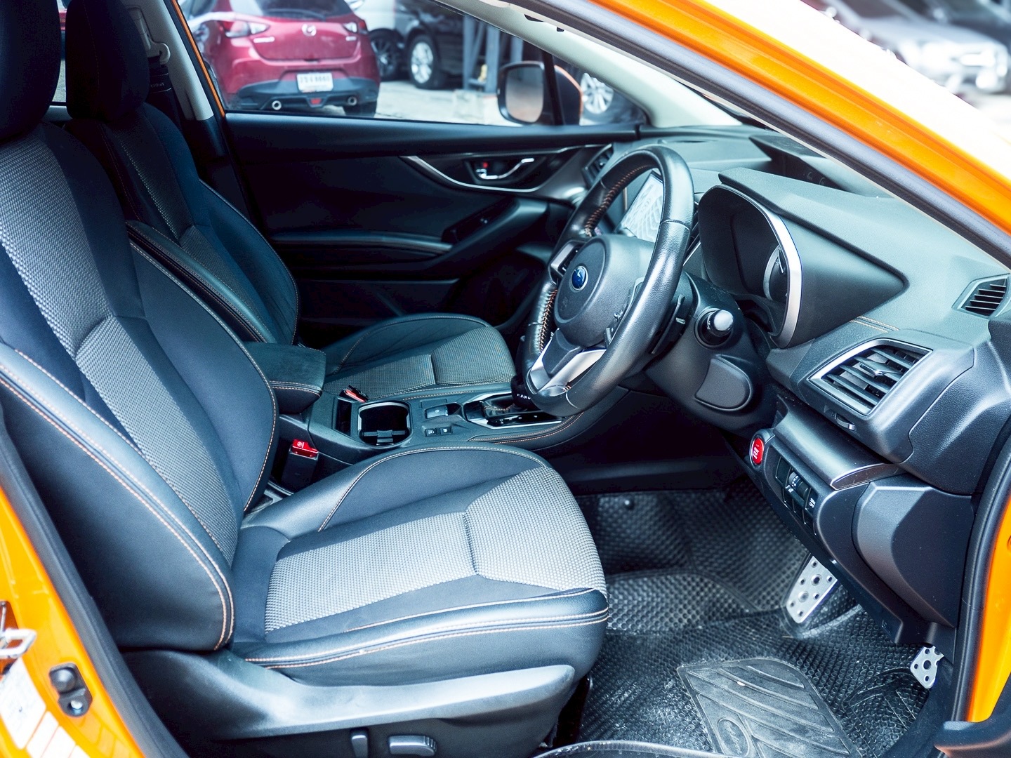 2021 Subaru XV สีส้ม (รูปที่ 19)