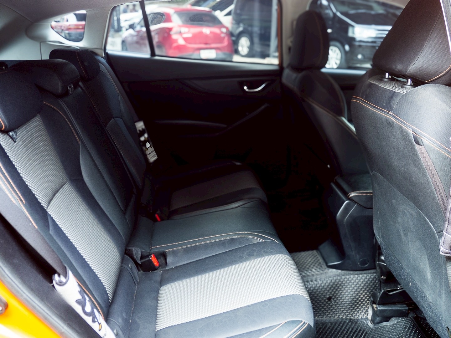 2021 Subaru XV สีส้ม (รูปที่ 6)
