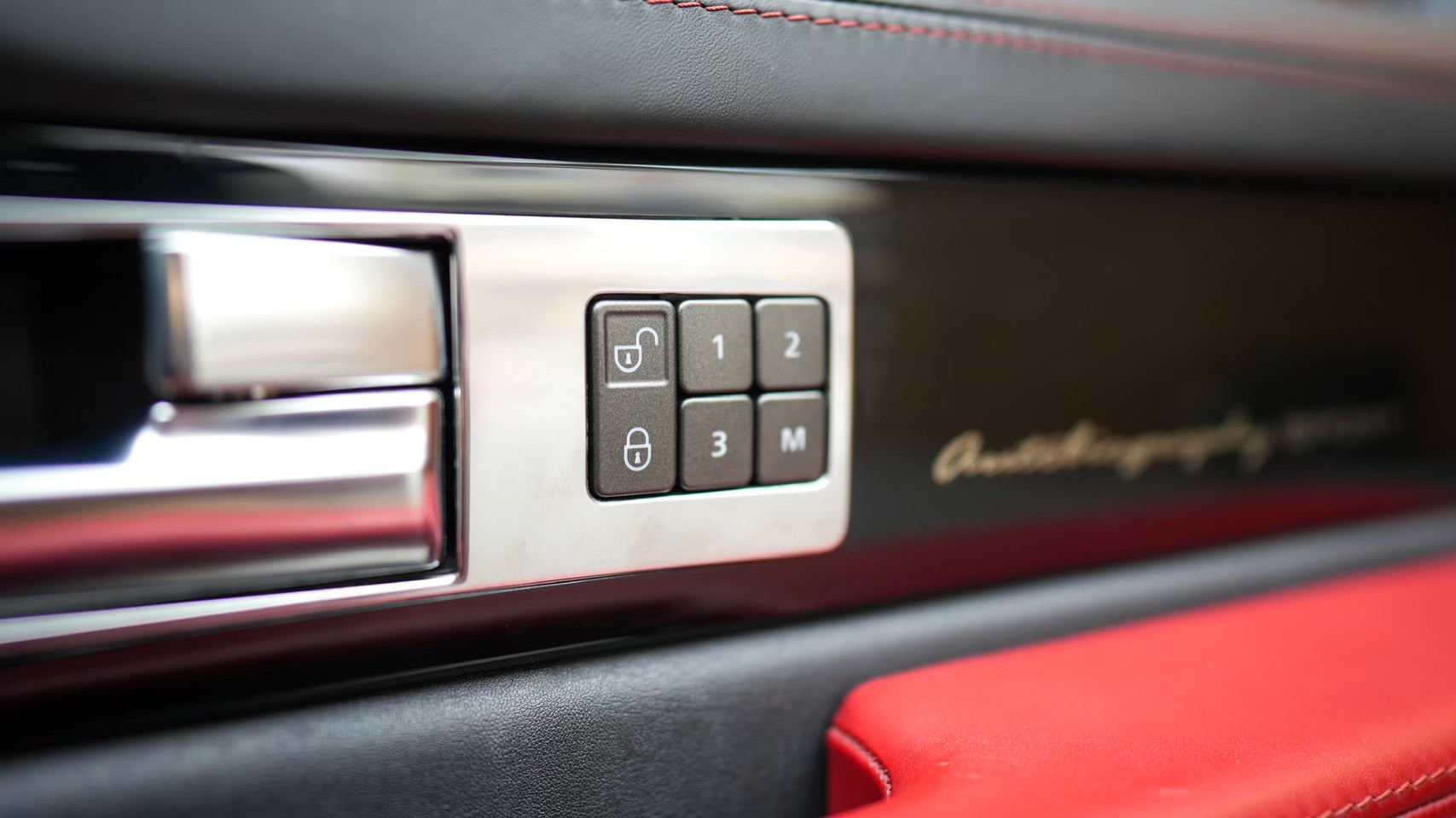 2014 Land Rover Range Rover Evoque สีแดง (รูปที่ 12)