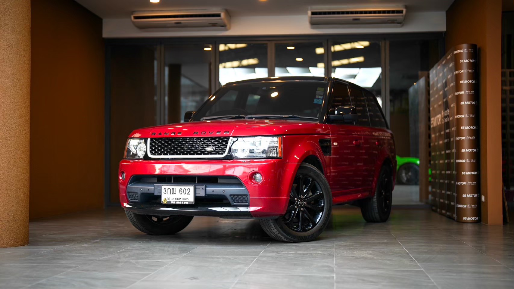 2014 Land Rover Range Rover Evoque สีแดง (รูปที่ 2)