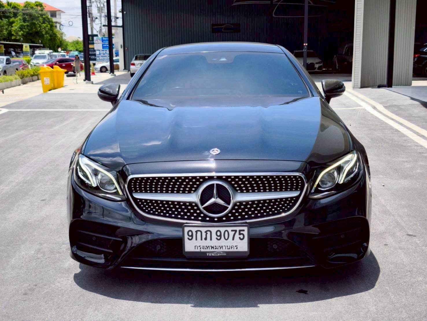 2020 Mercedes-Benz E-Class E 200 Coupe AMG สีดำ (รูปที่ 2)