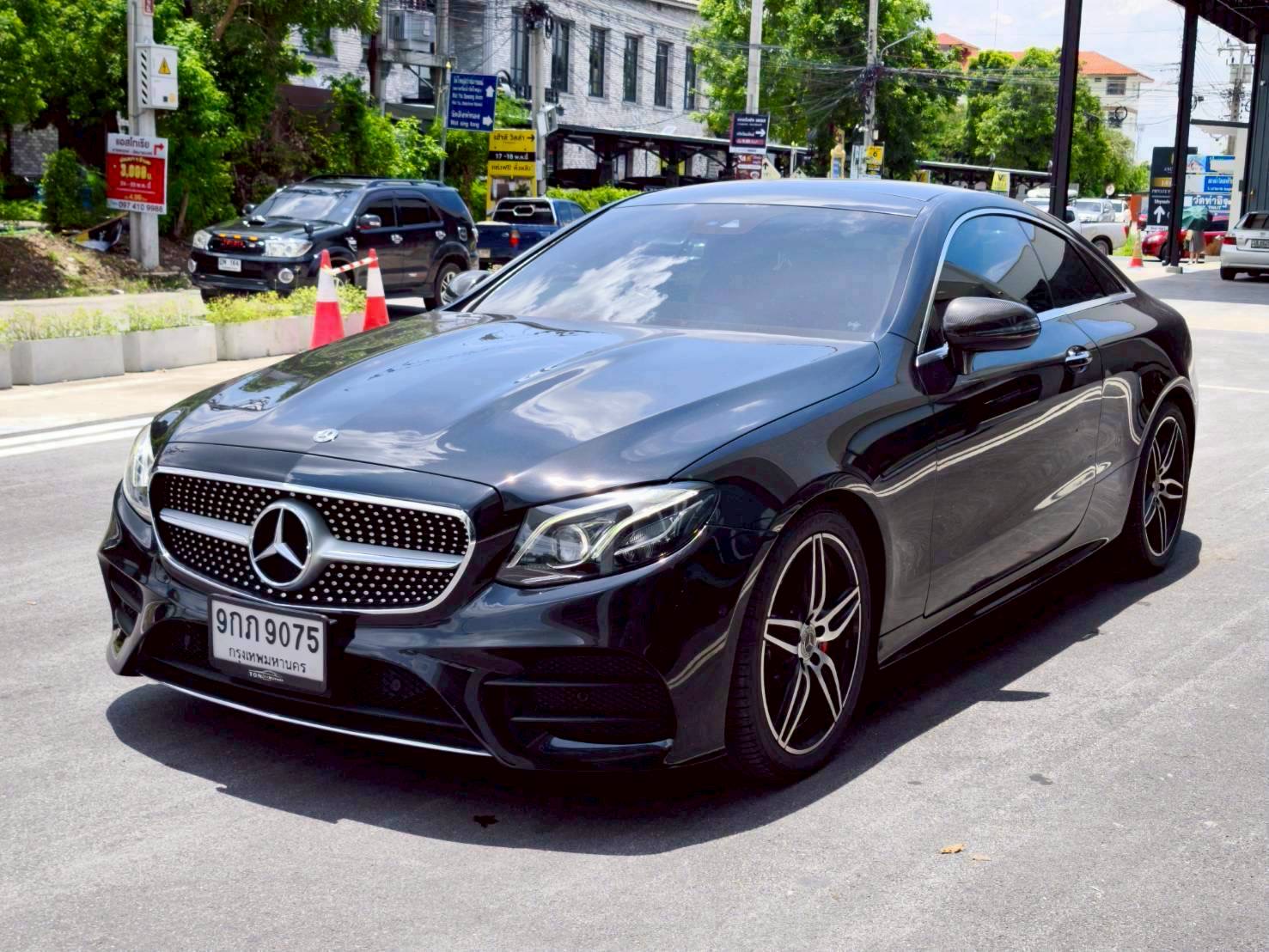 2020 Mercedes-Benz E-Class E 200 Coupe AMG สีดำ (รูปที่ 5)